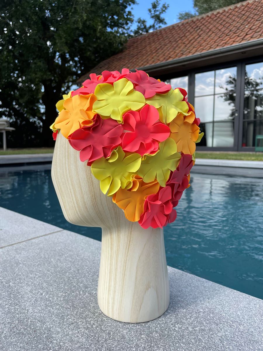 Multiflower vintage badmuts in rode en gele tinten