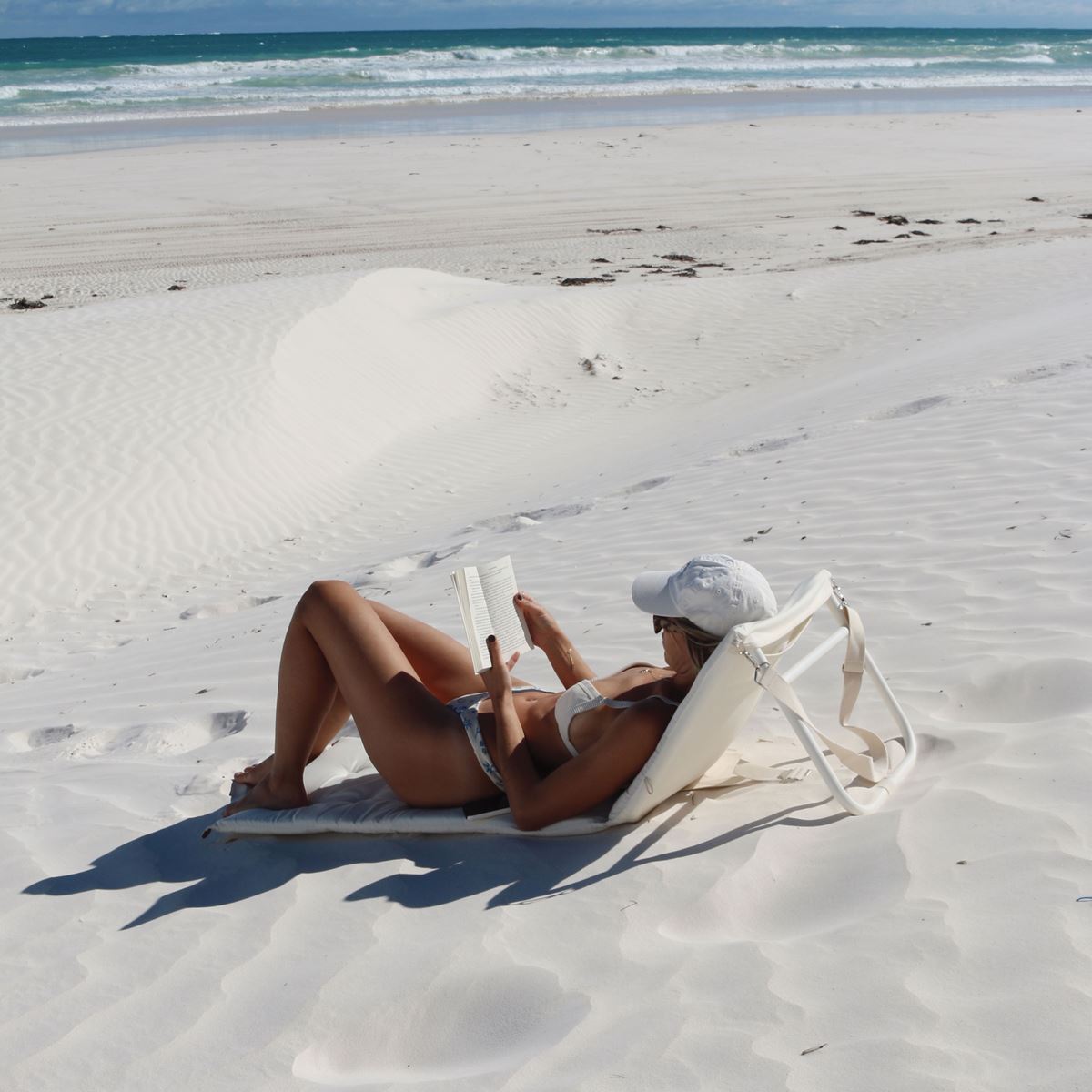 Reclining Beach Chair Casa Cream x Sunnylife