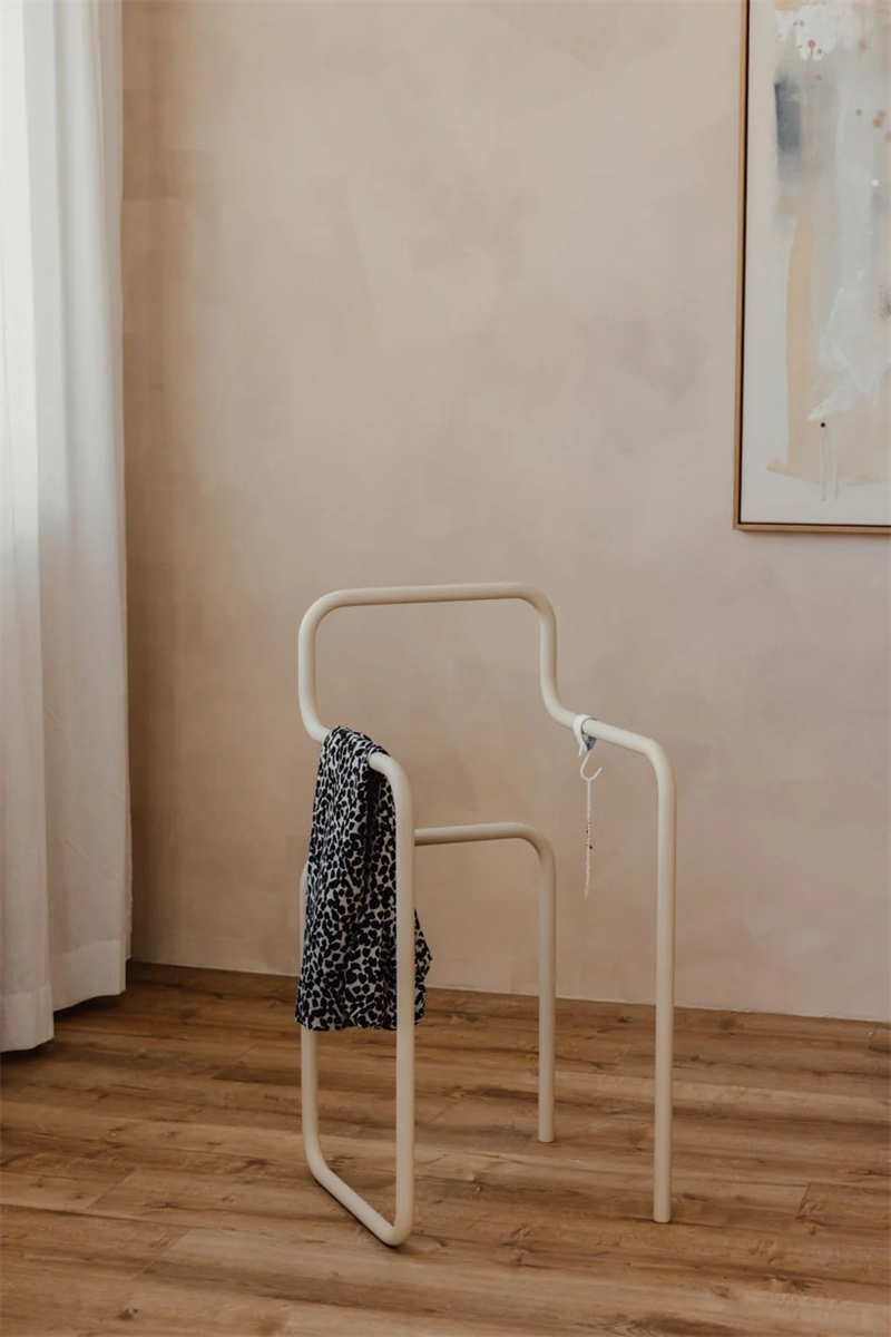 JAMES handdoekrek cashew