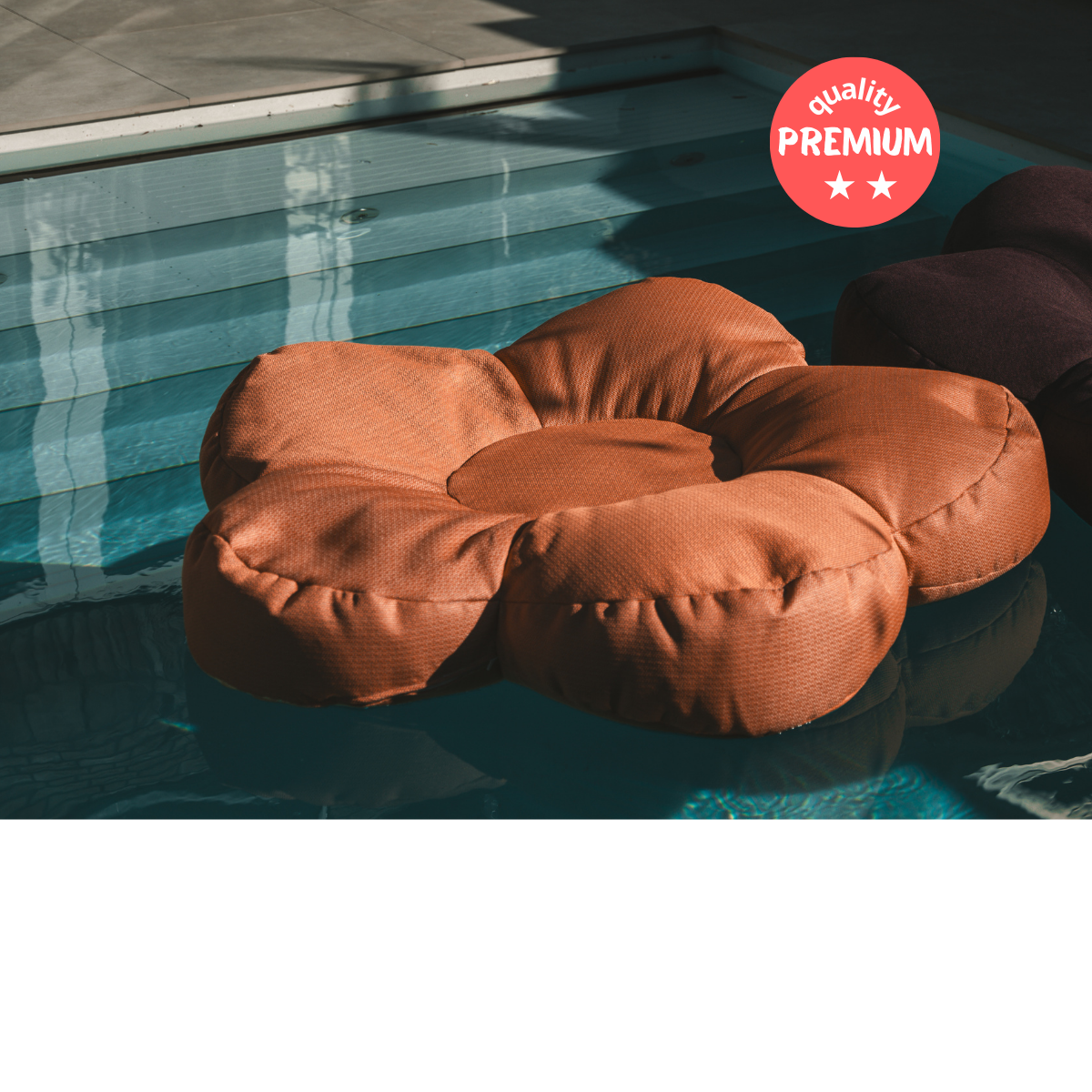 Vieve Flower x Zaque - op &amp; naast het water