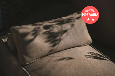 Mia Cushion x Zaque
