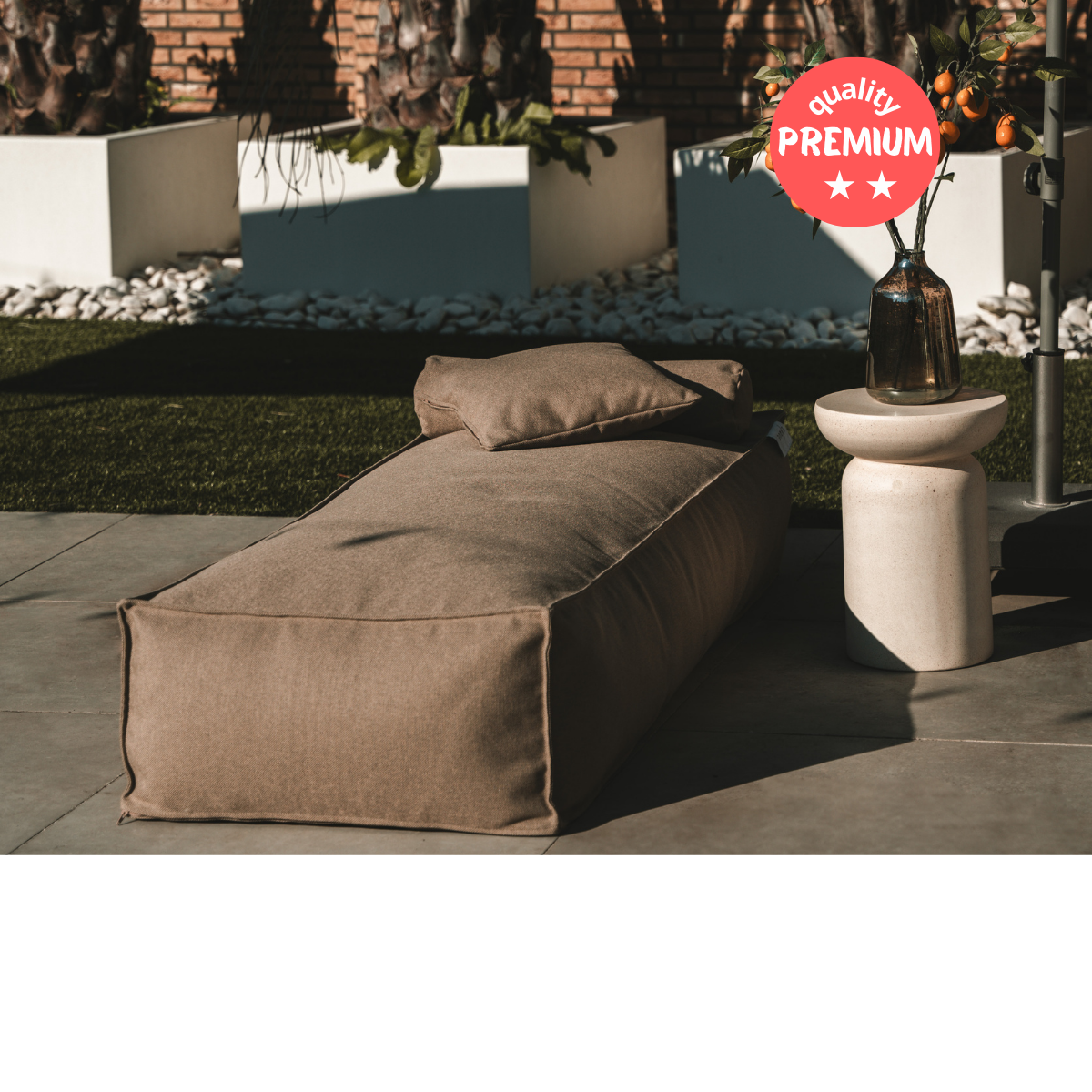 Noah Chaise x Zaque - naast het water