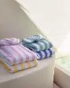 poncho_4_kleuren_2_080f46ca-fe75-43a1-bcca-19ebbc0040a8.webp