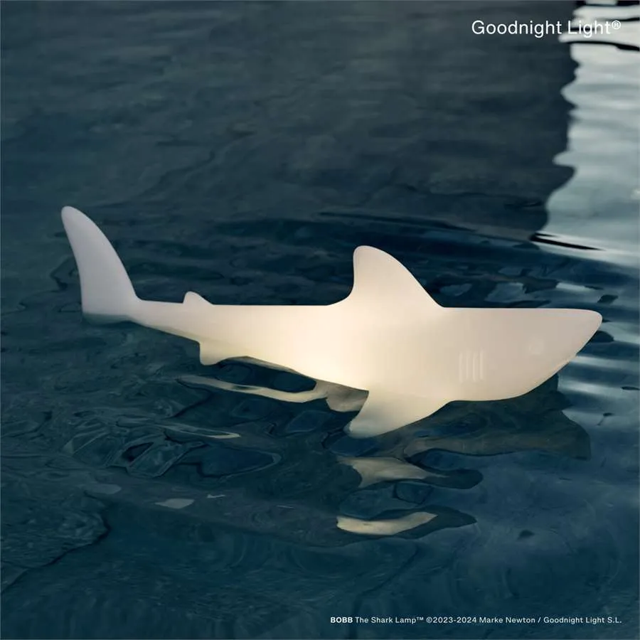 BOBB-The-Shark-Lamp-2023-2024-marke-newton-Goodnight-Light-SL-5.webp