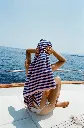 NaramBathSheet_dazzlingblue_rose_lifestyle1.webp