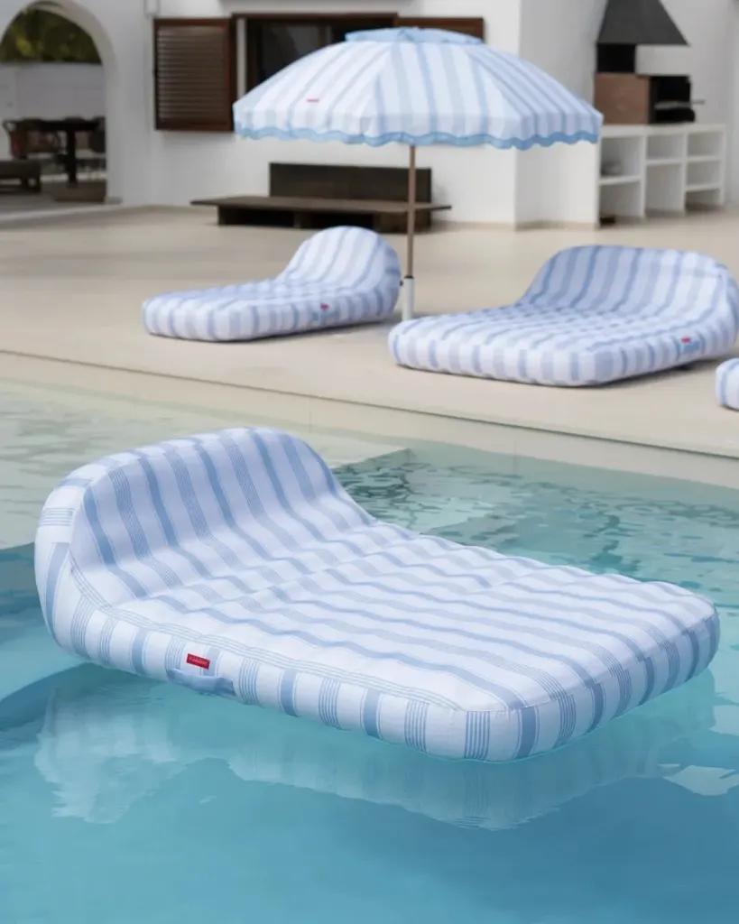 FL-255_flotador_piscina_flamingueo_azul_-19_52ed0fe0-93b7-4988-9819-7259576749e1.webp
