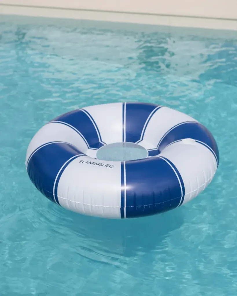 FL-217_flotador-piscina-flamingueo-azul-13_65407f47-5c2d-401f-a86e-52e9d079d235.webp