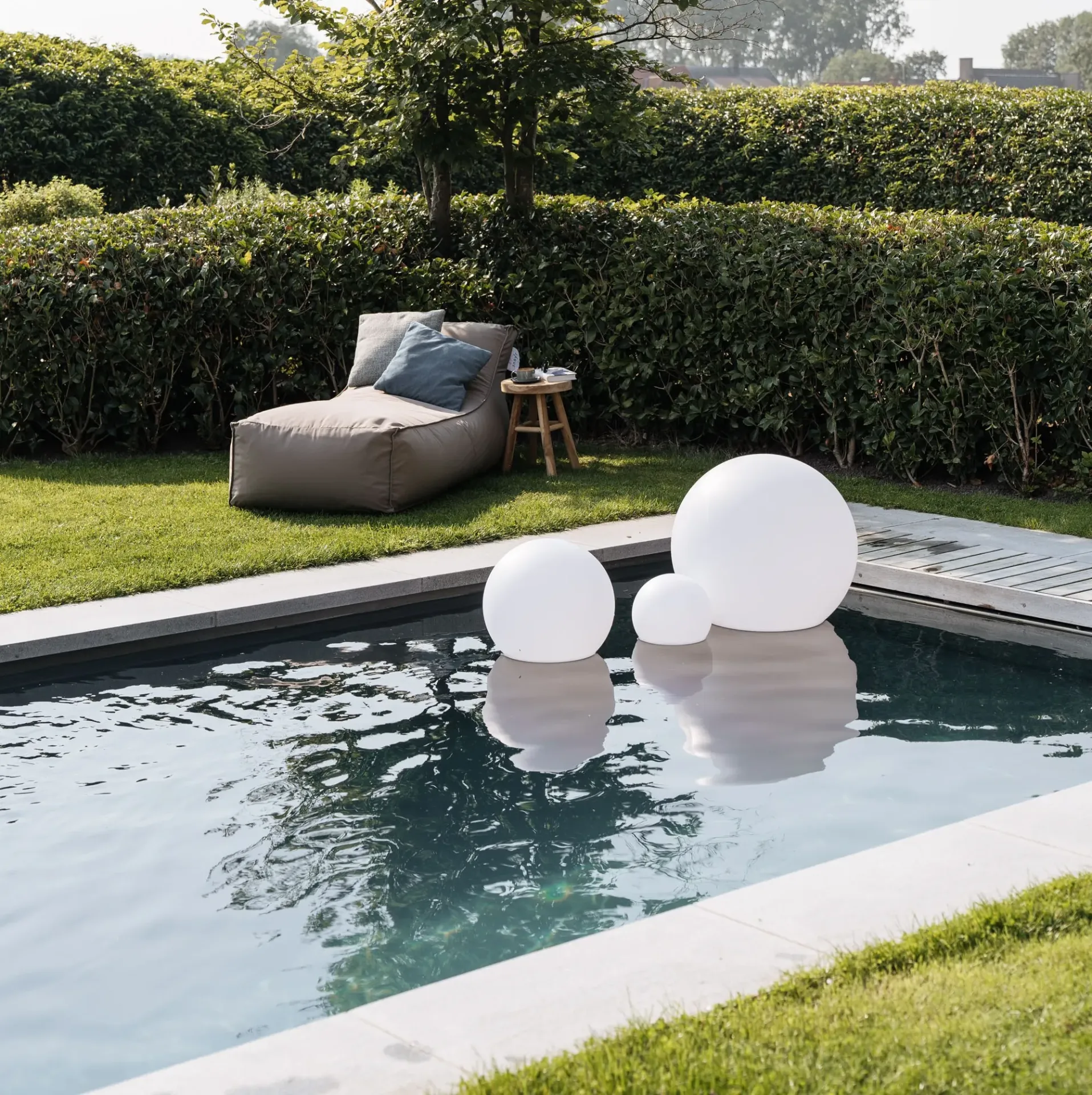 [K2001S] Drijvende LED Bol 25 cm/40 cm/50 cm Pimp my Pool (25 cm)